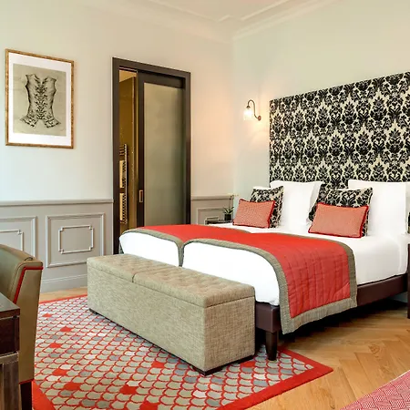 Hotel La Clef Tour Eiffel By The Crest Collection Parigi