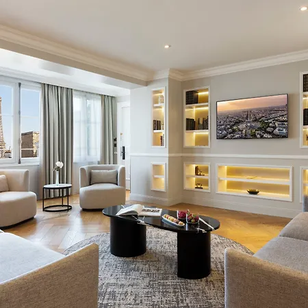 Hotel La Clef Tour Eiffel By The Crest Collection