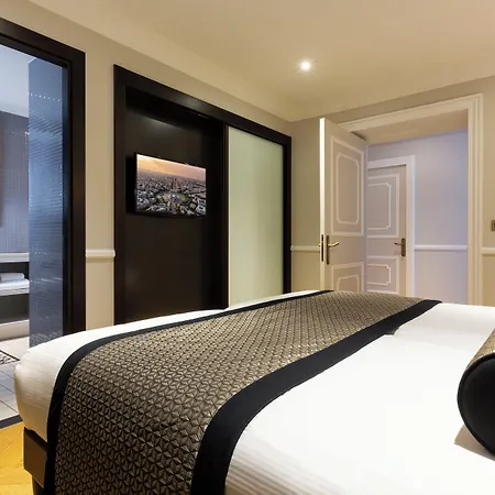 La Clef Tour Eiffel By The Crest Collection Hotel Parigi