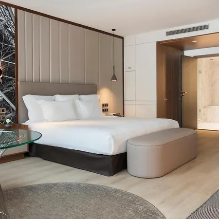 Hotel La Clef Tour Eiffel By The Crest Collection Parigi