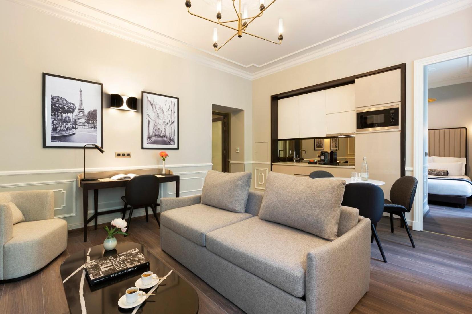 Hotel La Clef Tour Eiffel By The Crest Collection