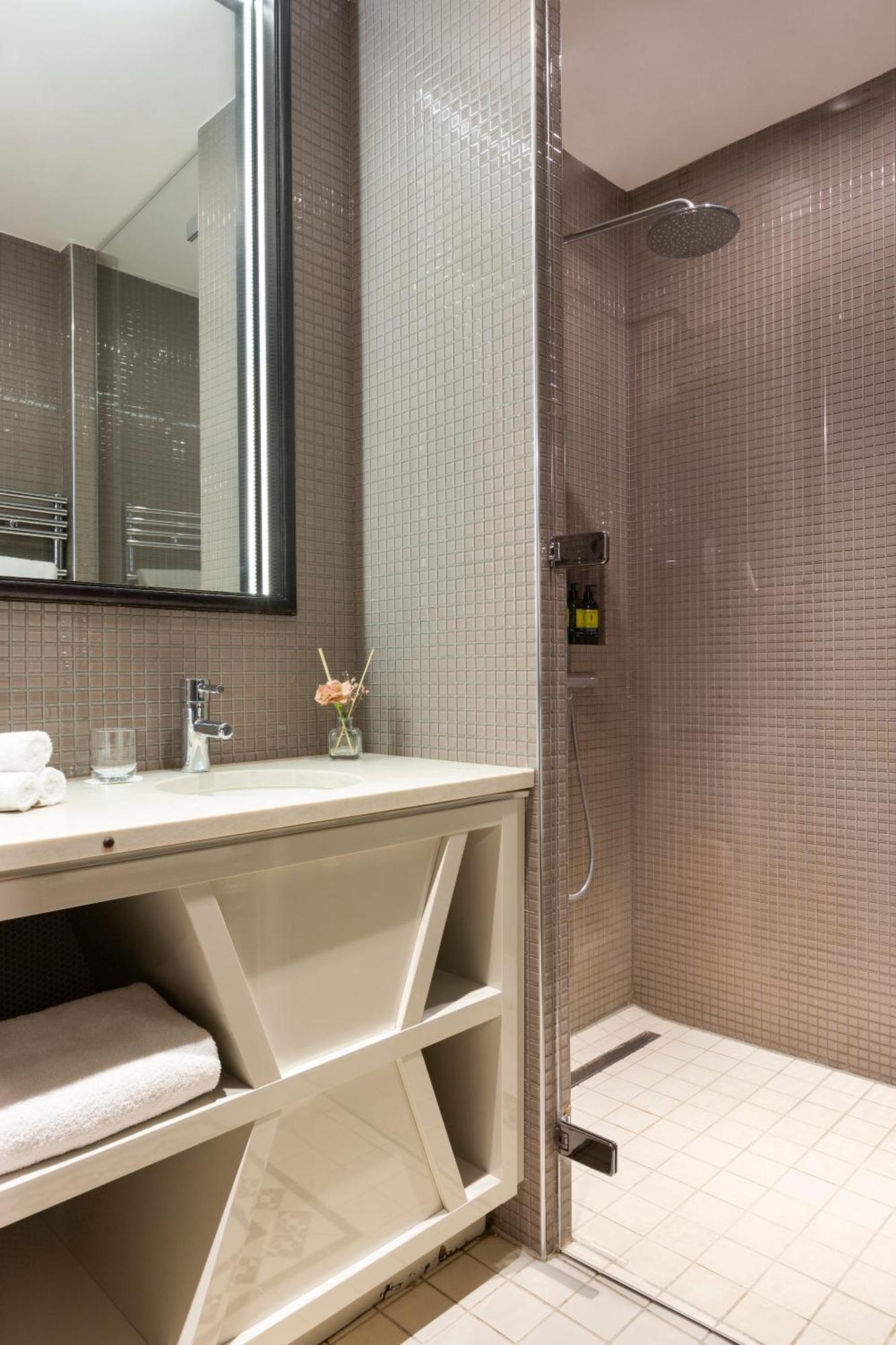 La Clef Tour Eiffel By The Crest Collection 5*